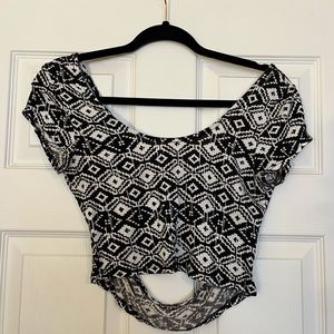 Women’s crop top. Back cut out.